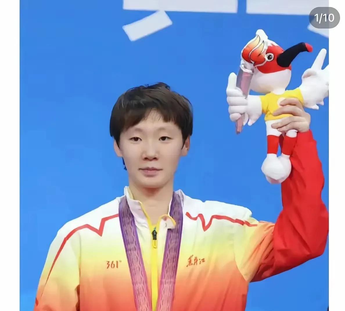 落后一步!选手遗憾失金,获得一枚银牌的简单介绍 落后一步!选手遗憾失金,获得一枚银牌的简单介绍