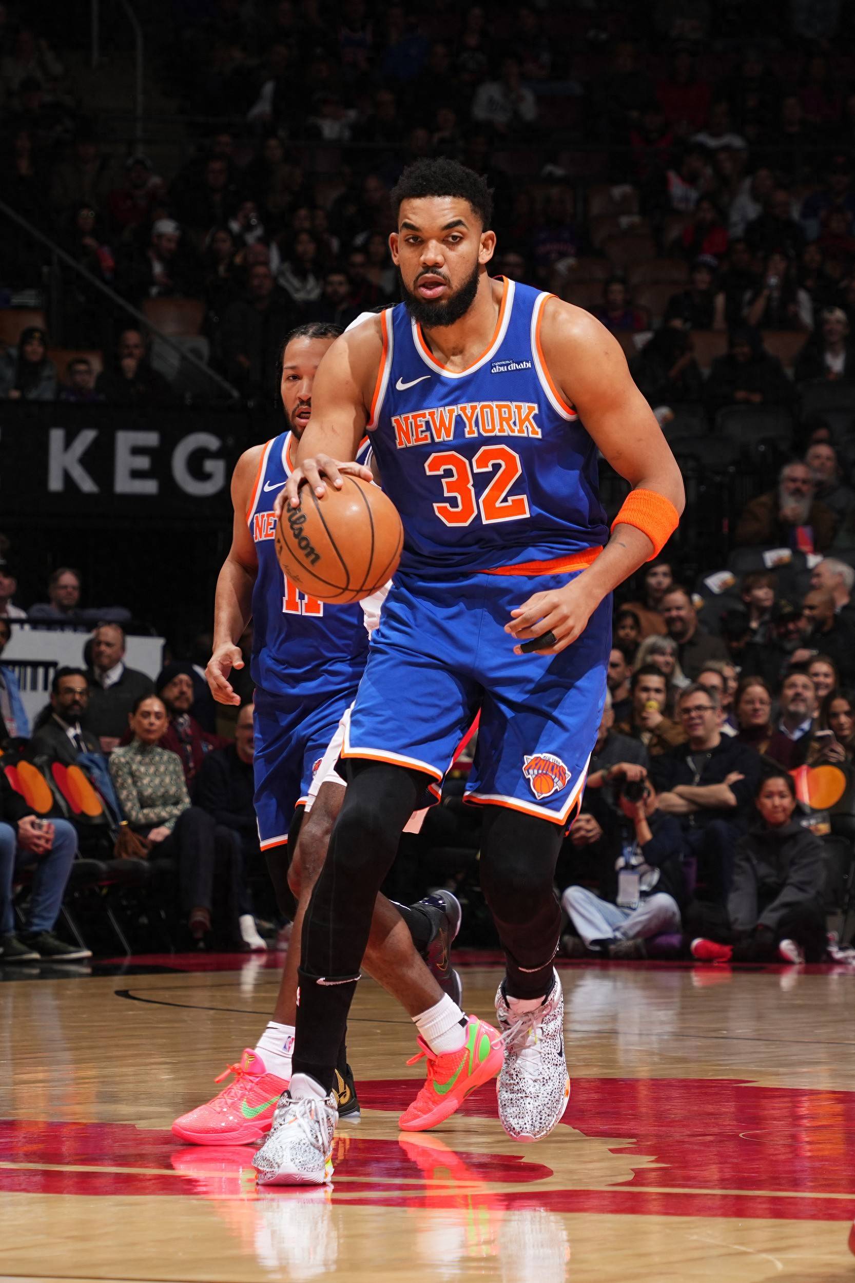 开云体育APP下载-热火队大胜雄鹿后晋级东部决赛