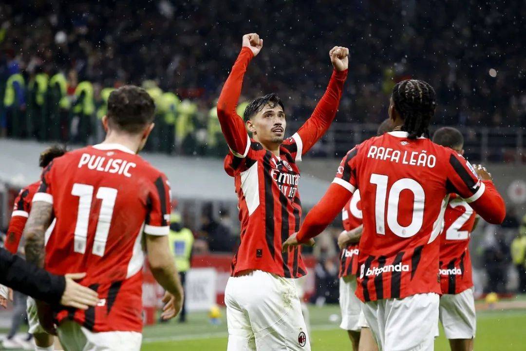 AC米兰逆转战胜对手，喜迎胜利的简单介绍