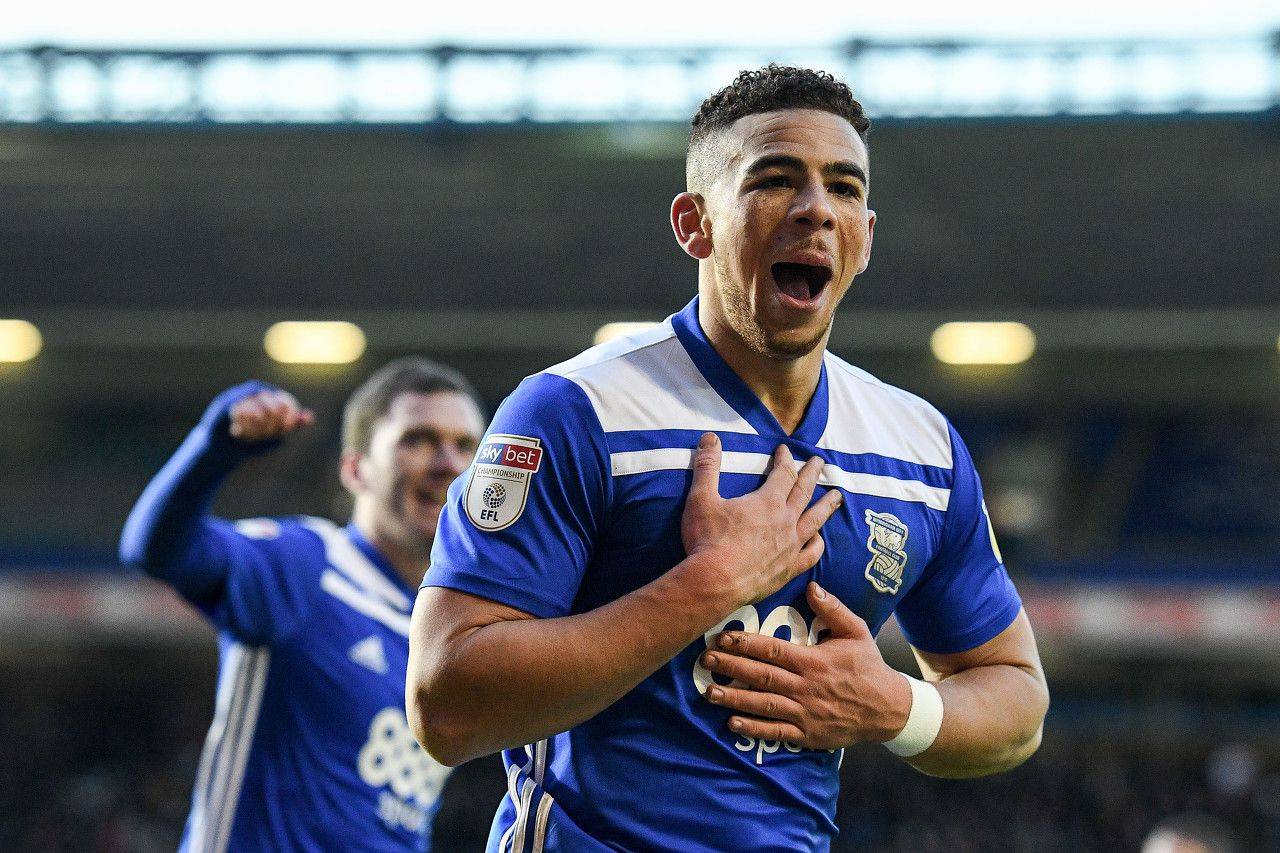 华沙尔主场告捷,争夺英冠晋级席位的简单介绍 华沙尔主场告捷,争夺英冠晋级席位的简单介绍