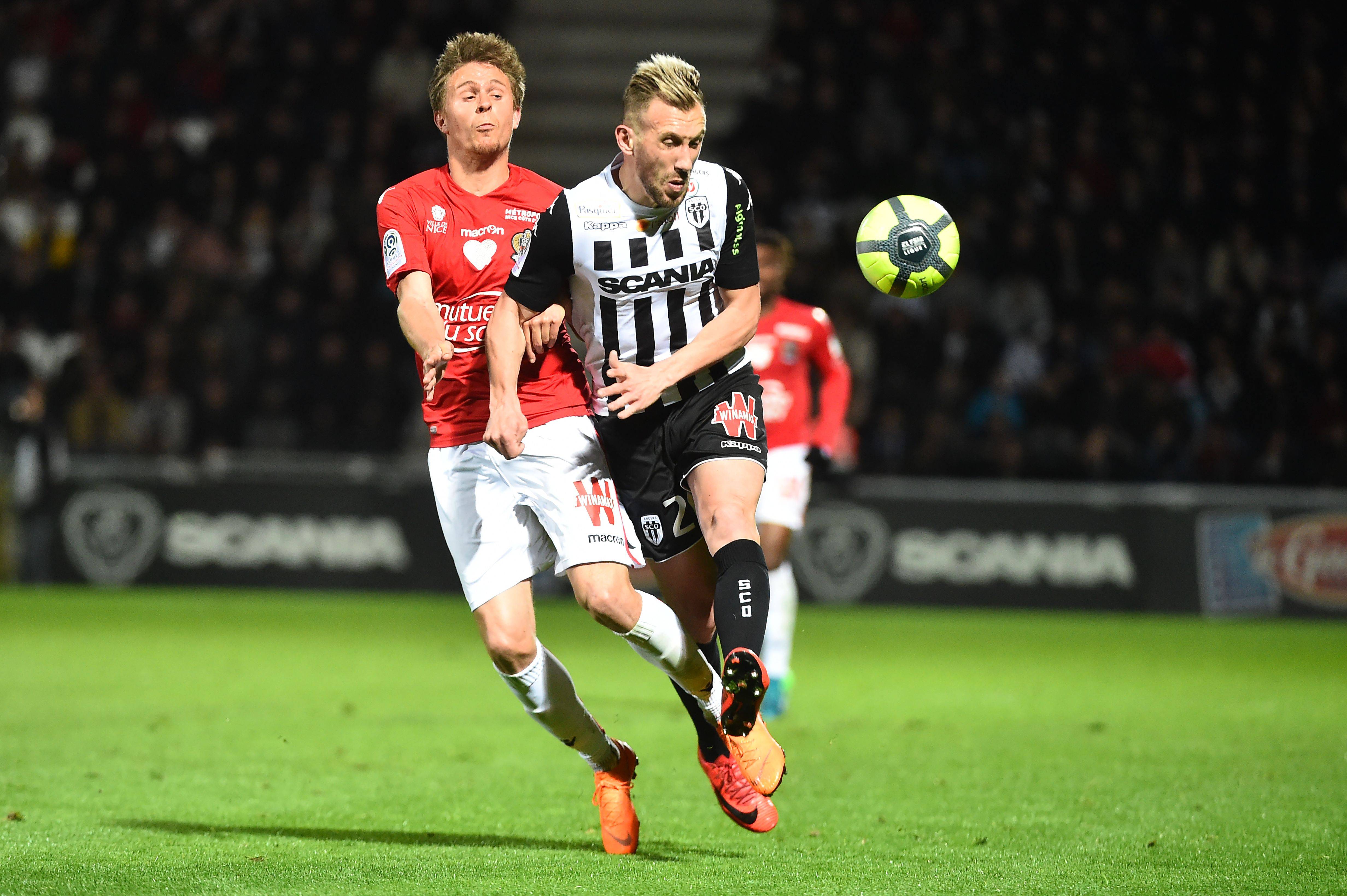 圣埃蒂安主场大胜昂热，继续保持不败