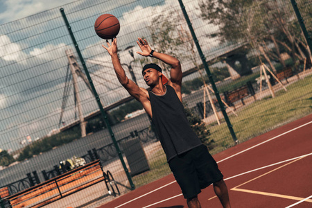 非洲篮球联赛选手在国际舞台上闪耀 非洲篮球联赛选手在国际舞台上闪耀