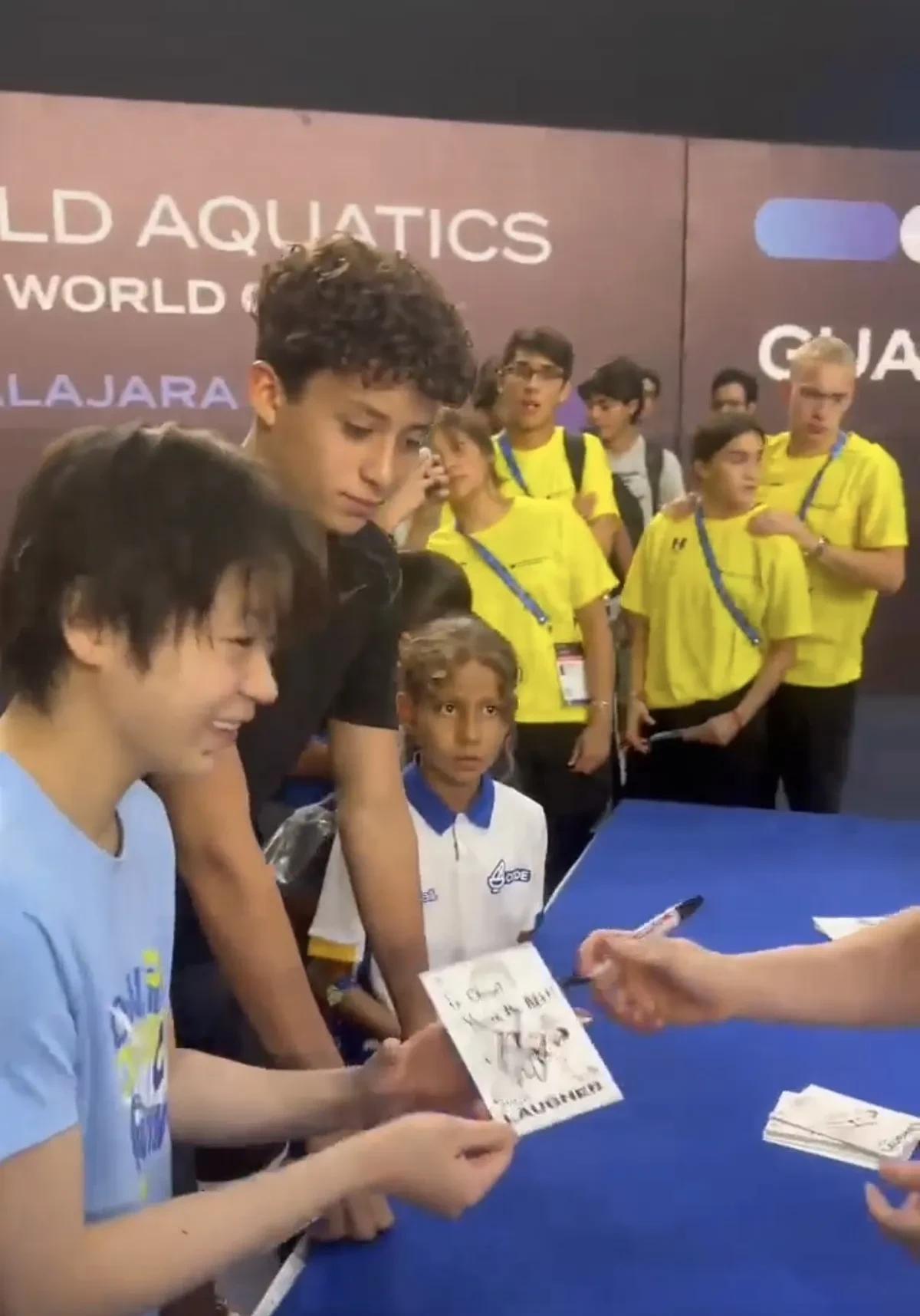 墨西哥代表团抢眼获得第三名 墨西哥代表团抢眼获得第三名