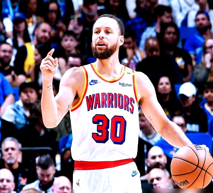 开拓者主场完胜黄蜂,重返前四 开拓者主场完胜黄蜂,重返前四