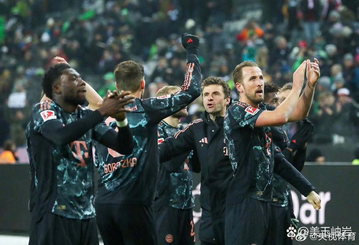 拜仁大胜阿贾克斯，德甲豪门高歌猛进的简单介绍