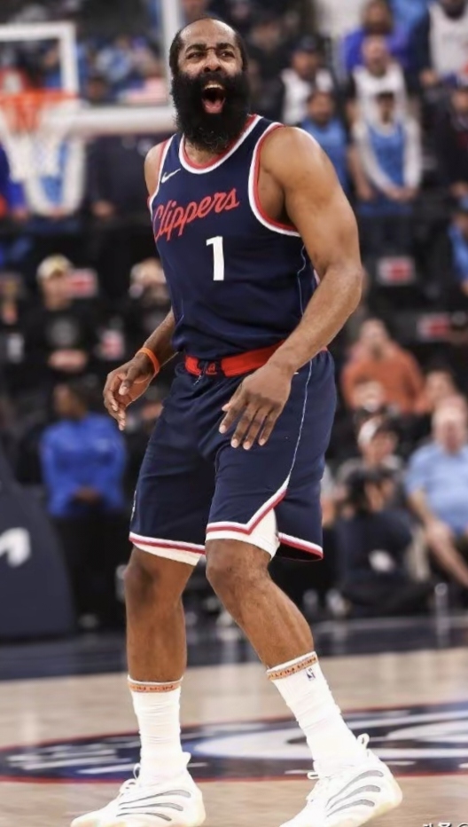 快船遭遇三连败,球员亟需调整 快船遭遇三连败,球员亟需调整