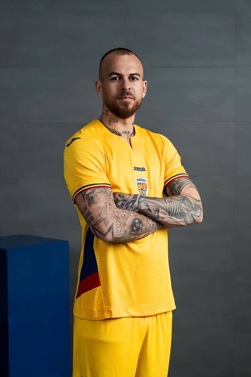 开云体育APP下载-罗马尼亚客场胜坎塞尔，欧洲锦标赛梦想犹存的简单介绍