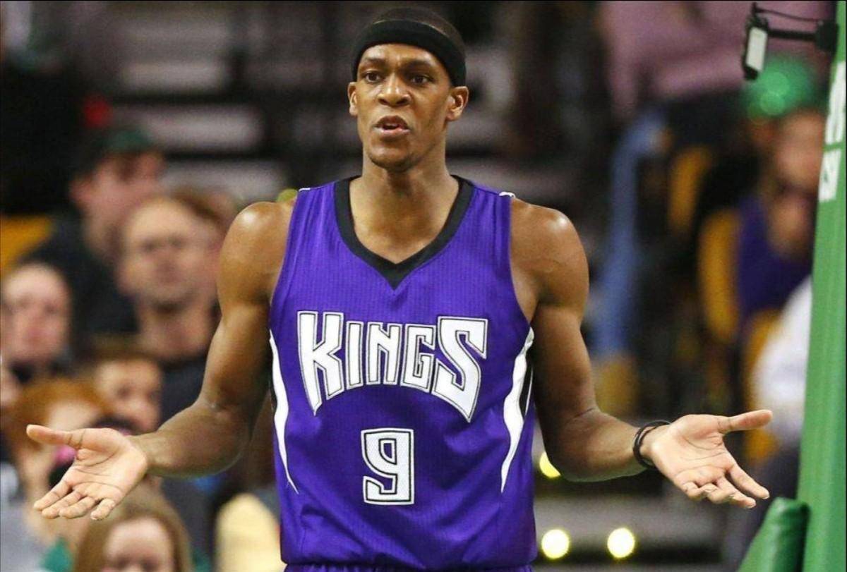 老鹰主教练点名批评球员表现 老鹰主教练点名批评球员表现