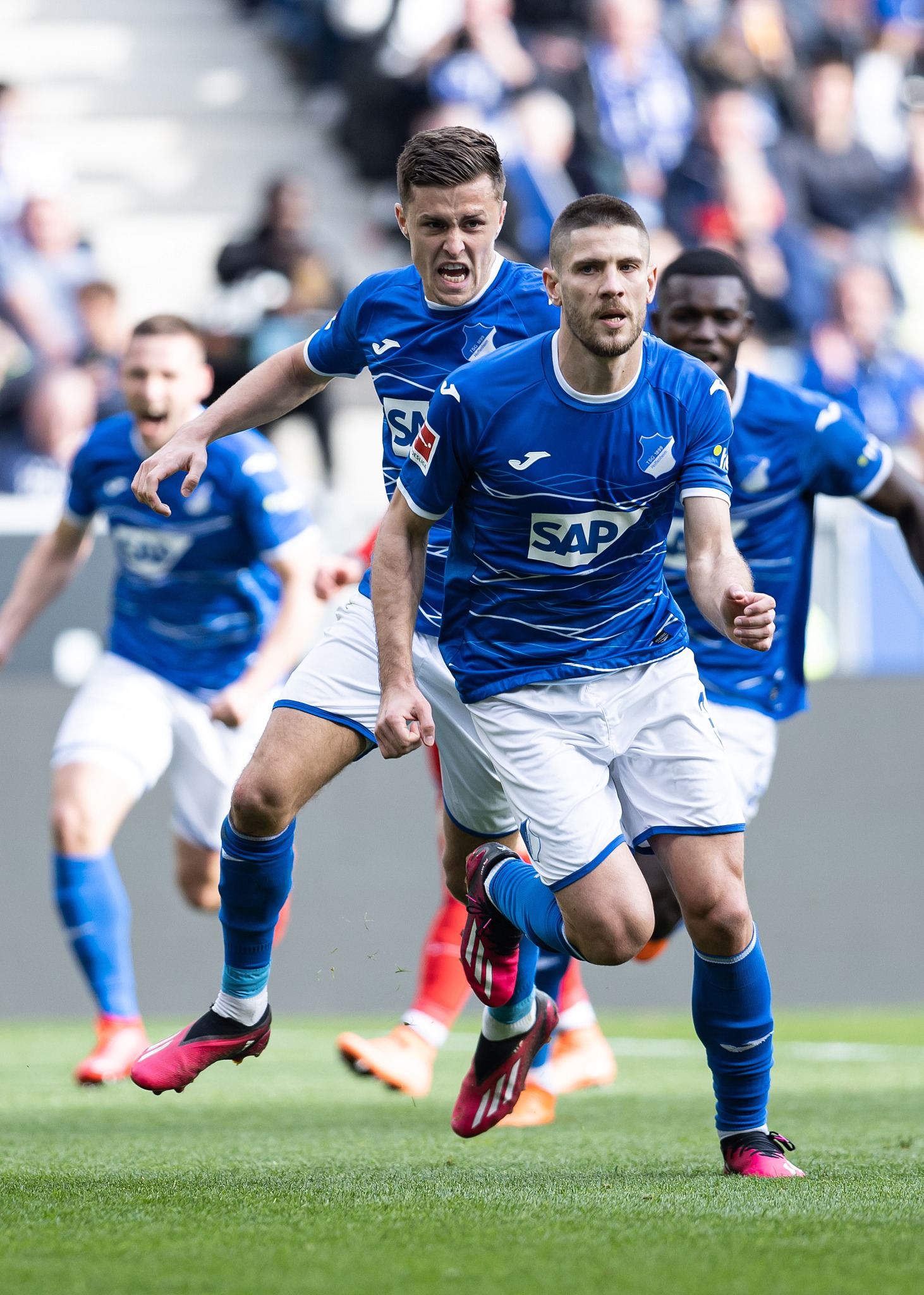 开云平台-柏林赫塔德甲主场连胜积分榜突围！