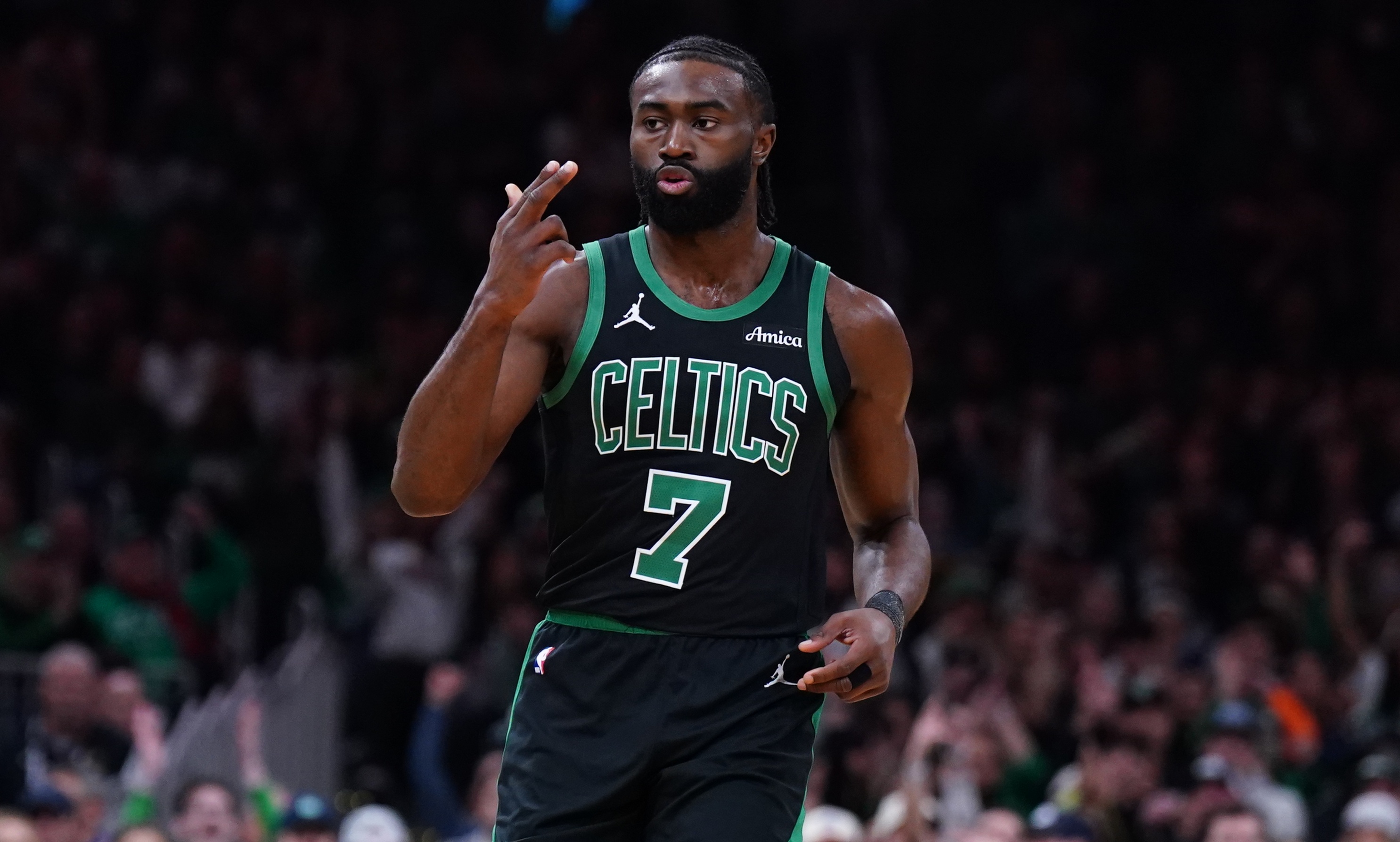 76人大胜凯尔特人，迎来四连胜