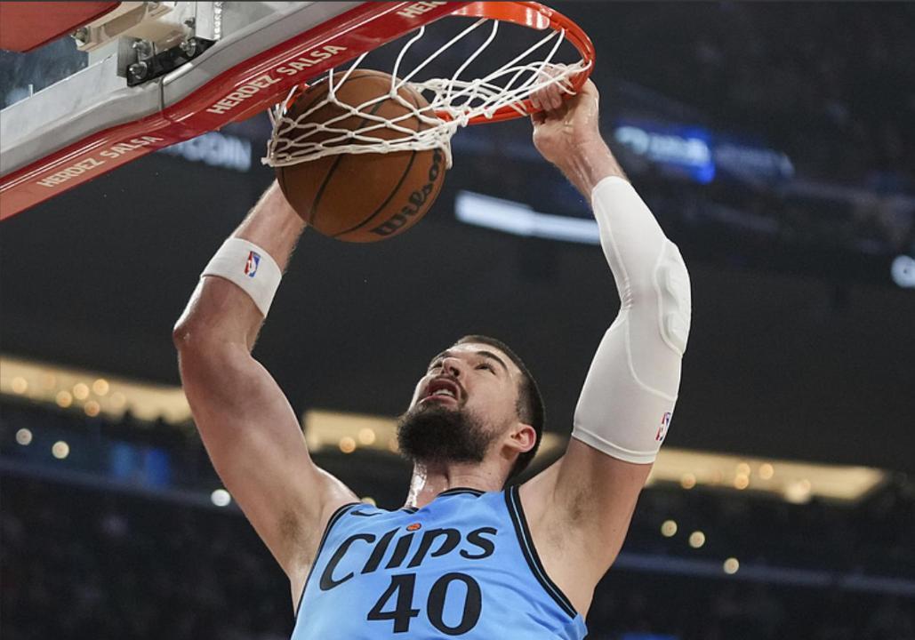 快船轻取爵士,结束三连败 快船轻取爵士,结束三连败