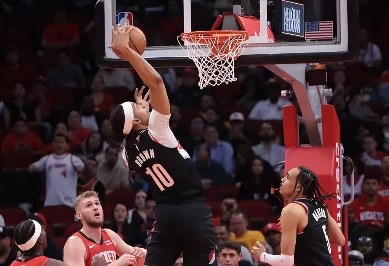 快船惨遭魔术逆转,失去赢球优势 快船惨遭魔术逆转,失去赢球优势