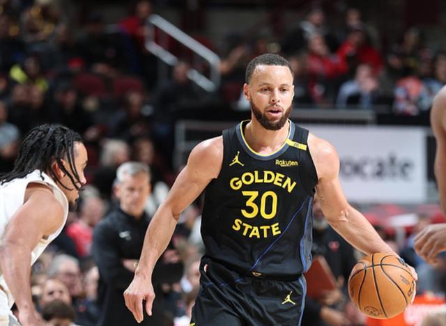 勇士大胜公牛,豪取五连胜 勇士大胜公牛,豪取五连胜